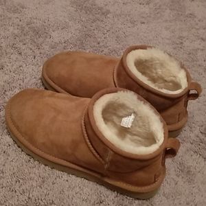 Ultra mini Uggs